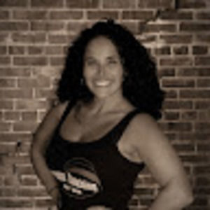 Meet your Posher, Lois